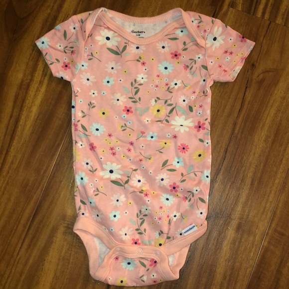 Cute girl onesie - Picture 1 of 3